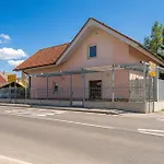 Lavric Apartment