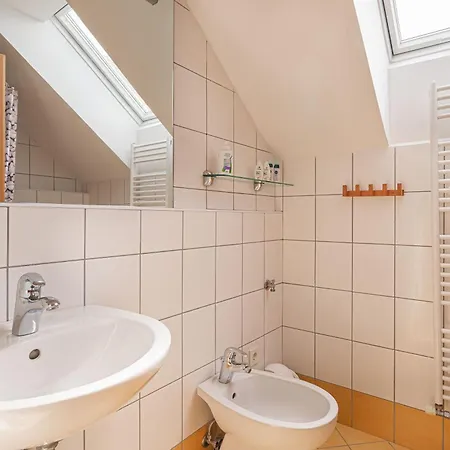 Daire Lavric Velike Bloke